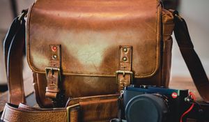 Preview wallpaper bag, camera, retro, aesthetics