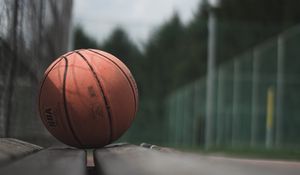 Preview wallpaper ball, basketball, bench, sport, game