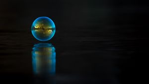 Preview wallpaper ball, bubble, reflection