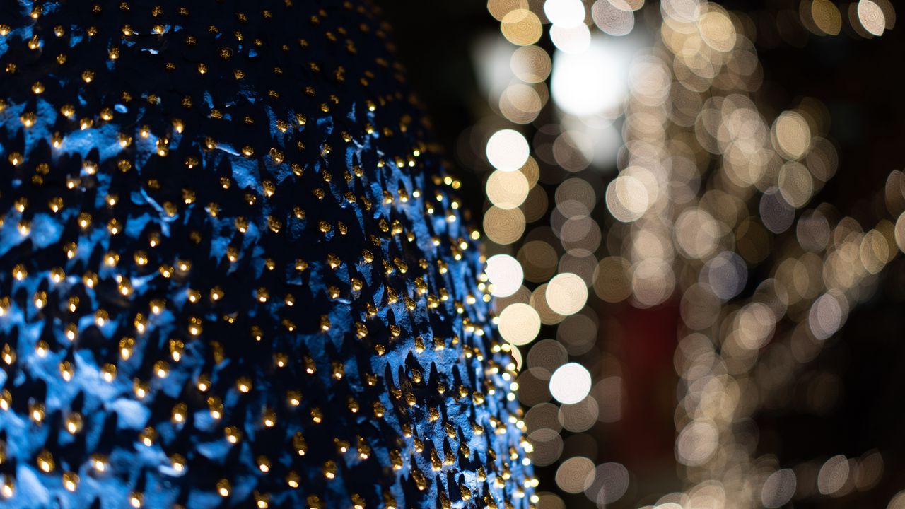 Wallpaper ball, decoration, glare, lights, blur