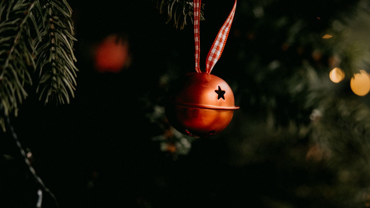 Wallpaper ball, garlands, christmas tree, decorations, new year, christmas