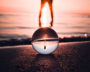 Preview wallpaper ball, glass, reflection, silhouette