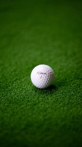 Preview wallpaper ball, grass, golf, lawn