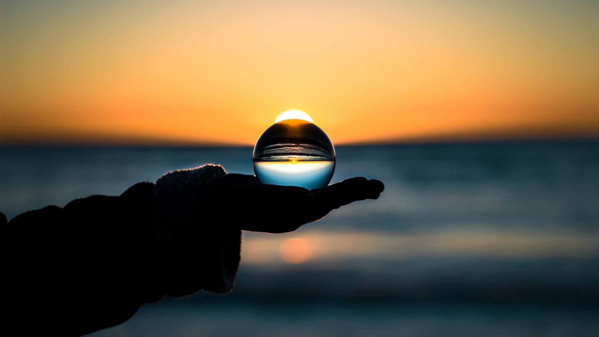 Download wallpaper 1920x1080 ball, hand, horizon, glass full hd, hdtv ...