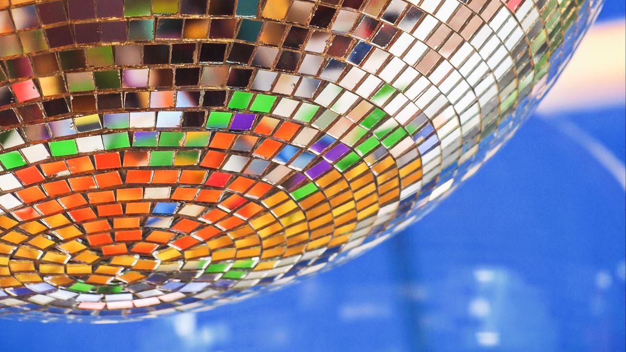 Wallpaper ball, mirror, colorful, mosaic
