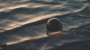 Preview wallpaper ball, water, waves, wet, sphere