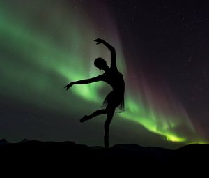 Preview wallpaper ballerina, silhouette, dance
