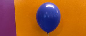 Preview wallpaper balloon, blue, glare