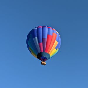 Preview wallpaper balloon, colorful, sky, flight