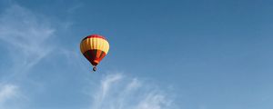 Preview wallpaper balloon, flight, sky