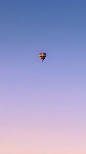 Preview wallpaper balloon, flight, sky, gradient