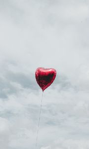Preview wallpaper balloon, heart, ball, love, sky