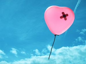 Preview wallpaper balloon, heart, pink, sky