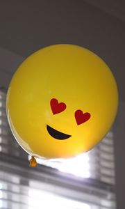 Preview wallpaper balloon, smiley, smile, happiness, love