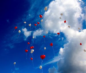 Preview wallpaper balloons, sky, clouds, hearts, love