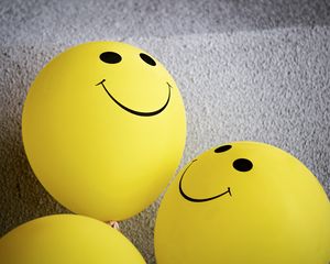 Preview wallpaper balloons, smiles, emoticons, yellow