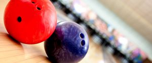 Preview wallpaper balls, bowling, game