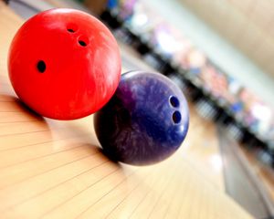 Preview wallpaper balls, bowling, game