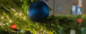 Preview wallpaper balls, christmas tree, new year, christmas, garland, street, decoration, holiday