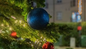 Preview wallpaper balls, christmas tree, new year, christmas, garland, street, decoration, holiday