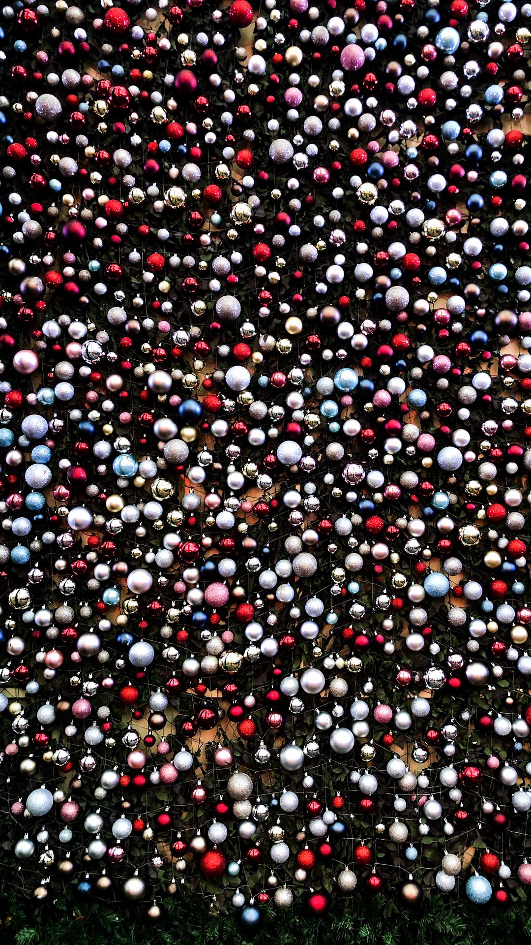 1080x1920 Wallpaper balls, decorations, colorful, christmas, new year