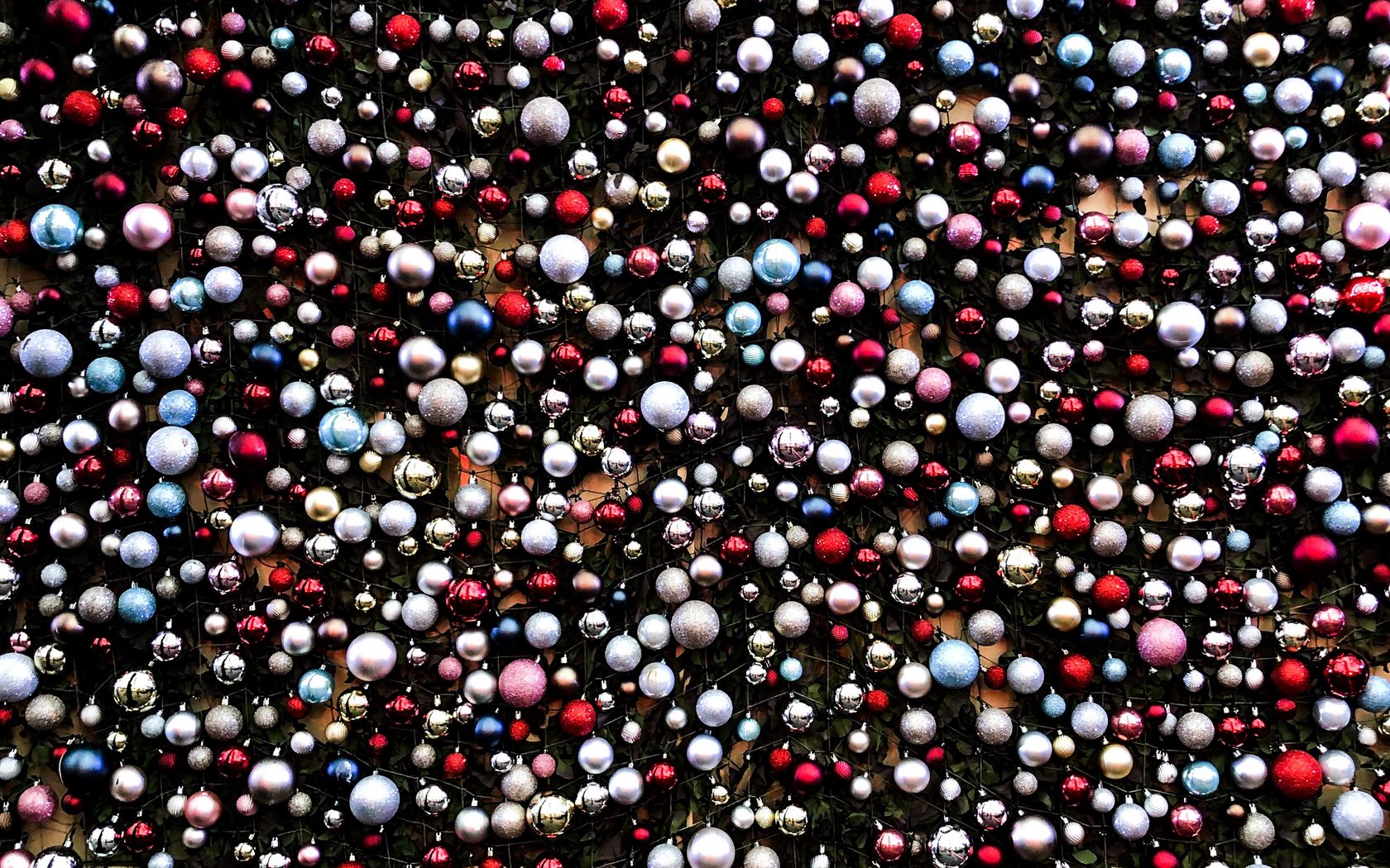 1680x1050 Wallpaper balls, decorations, colorful, christmas, new year