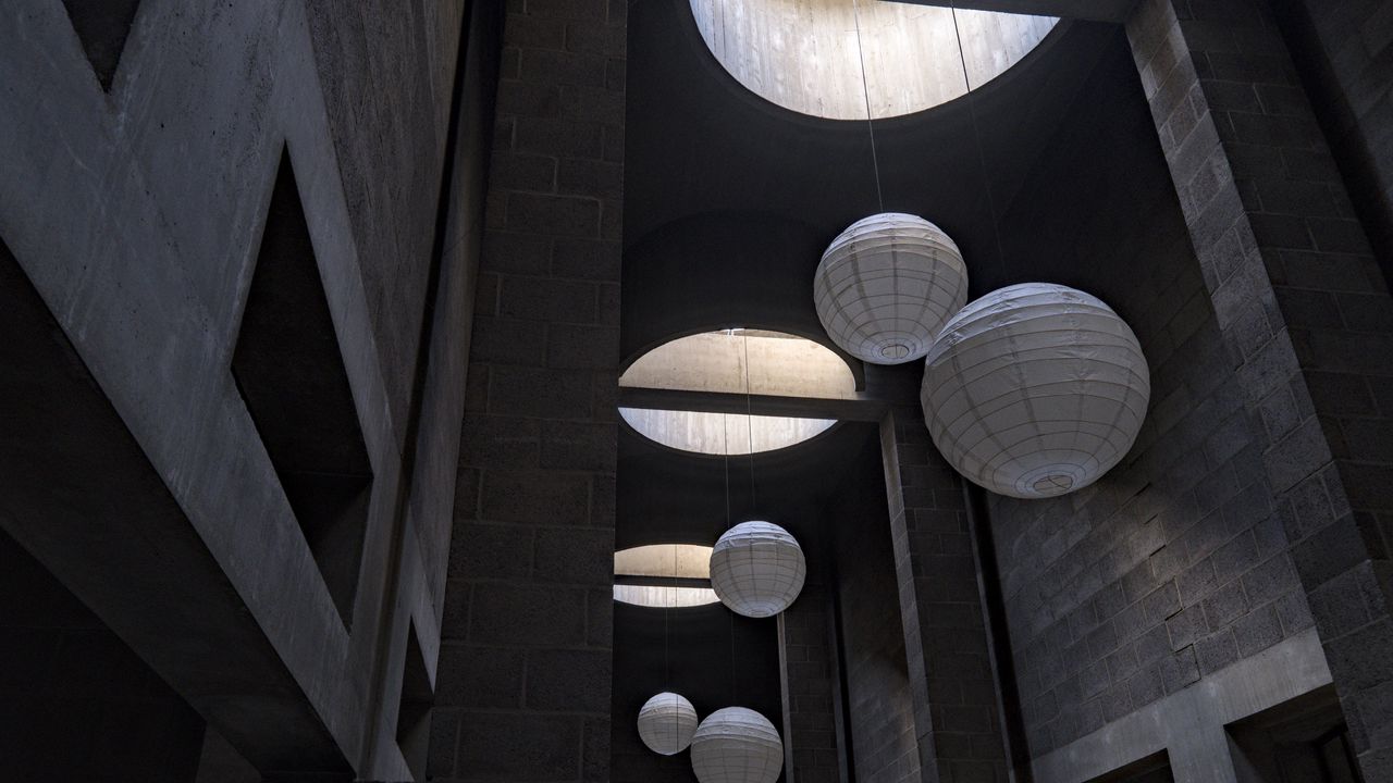 Wallpaper balls, lamps, building, interior