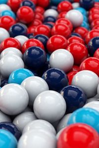 Preview wallpaper balls, smooth surface, colorful