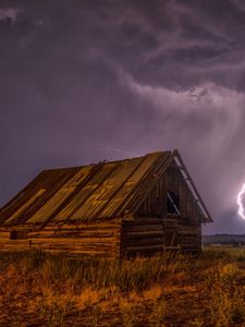 Preview wallpaper barn, lightning, sky, clouds