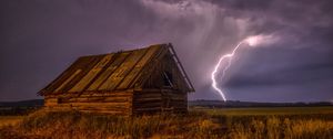 Preview wallpaper barn, lightning, sky, clouds