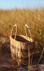 Preview wallpaper basket, braid, grass, sunshine, summer