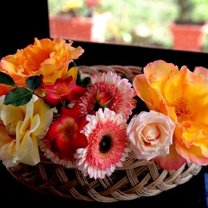 Preview wallpaper basket, flowers, beautiful, bouquet