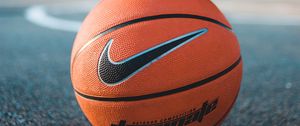 Preview wallpaper basketball ball, basketball, leg, playground