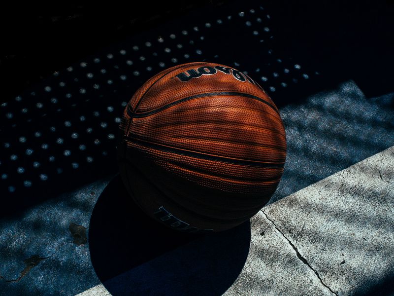 Download wallpaper 800x600 basketball ball, basketball, shadow, stripes pocket pc, pda hd background