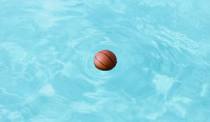 Preview wallpaper basketball, ball, water, wet, swim