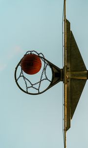 Preview wallpaper basketball, basketball ball, basketball hoop, chains