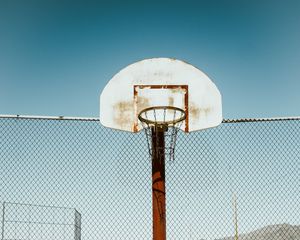 Preview wallpaper basketball court, old, grid, fence