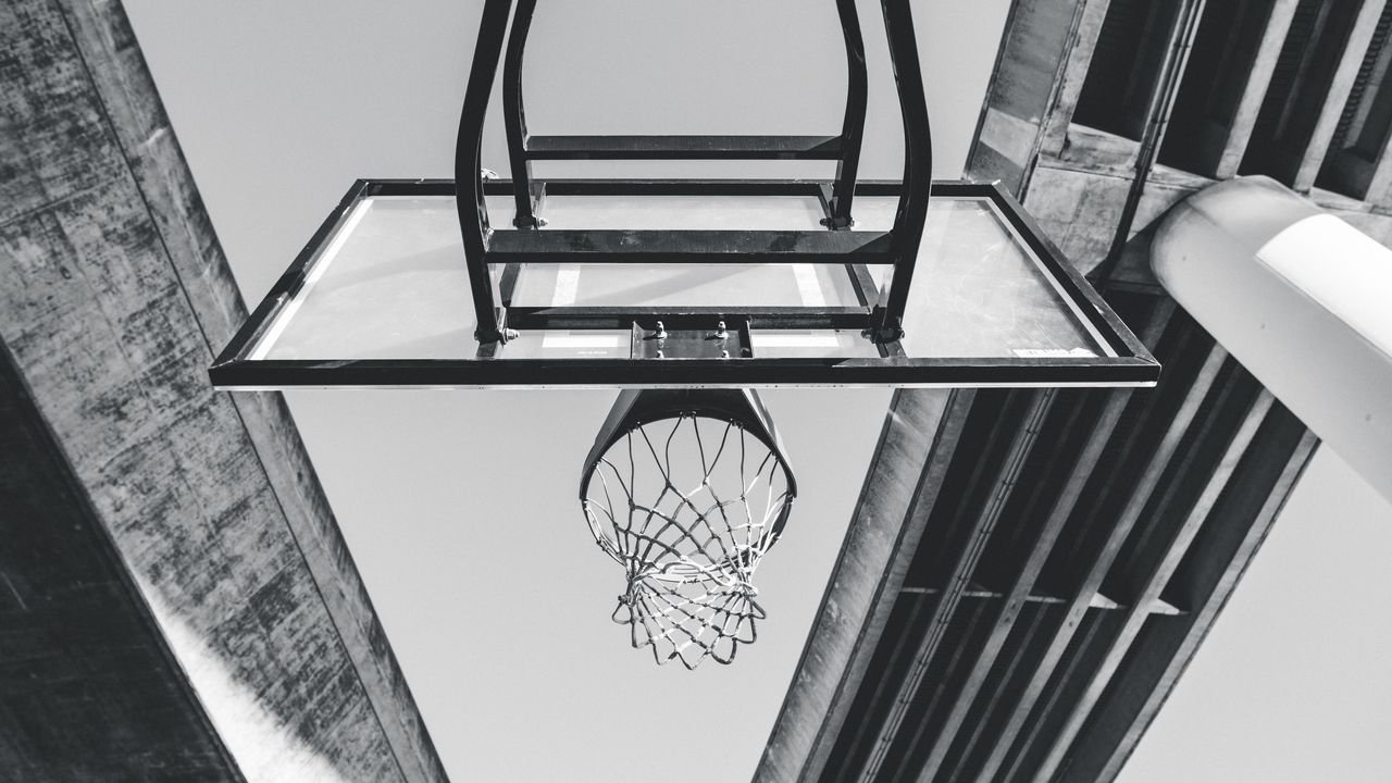 1280x720 Wallpaper basketball, ring, mesh, bw