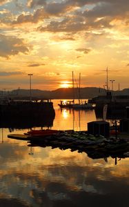 Preview wallpaper bay, boats, mountains, reflection, sunset, clouds