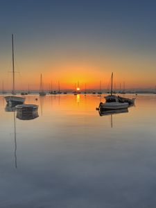 Preview wallpaper bay, boats, sunset, sea, dusk, quiet