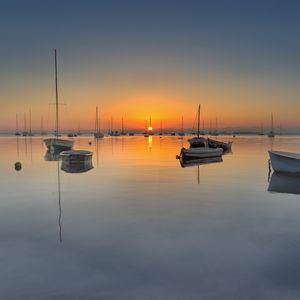 Preview wallpaper bay, boats, sunset, sea, dusk, quiet