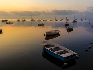 Preview wallpaper bay, boats, sunset, lake, water