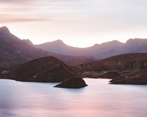 Preview wallpaper bay, island, mountains, coast, iran