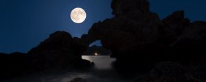 Preview wallpaper bay, rock, moon, night, sea, dark