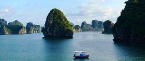 Preview wallpaper bay, sea, boat, cruise, halong, vietnam