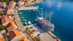 Preview wallpaper bay, ship, houses, sea, aerial view