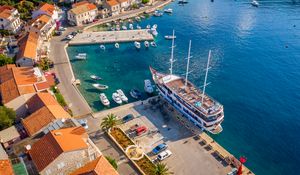 Preview wallpaper bay, ship, houses, sea, aerial view