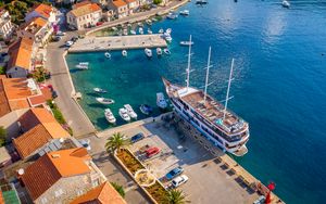 Preview wallpaper bay, ship, houses, sea, aerial view