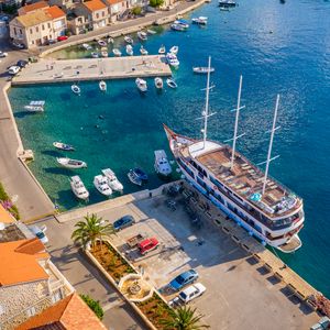 Preview wallpaper bay, ship, houses, sea, aerial view