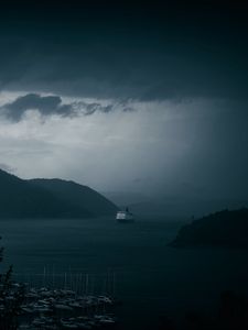 Preview wallpaper bay, ships, fog, sea, port, dark